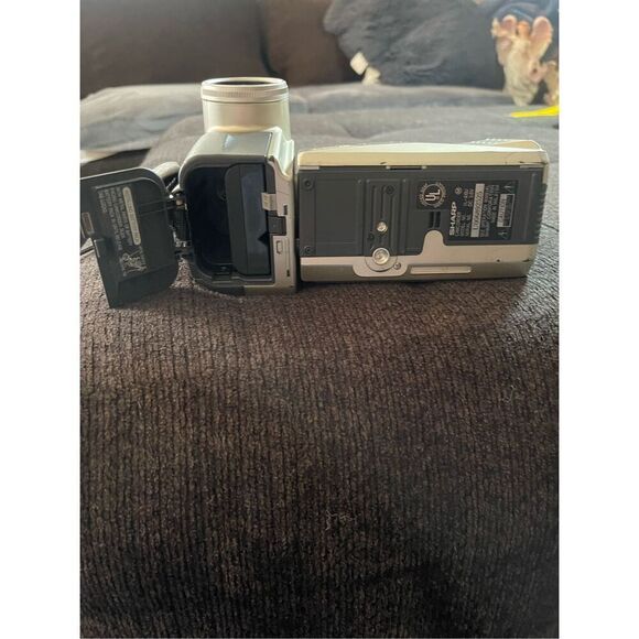 Sharp VCR Player Camera Video VL-A10U 8mm Video8 Camcorder - Picture 12 of 13